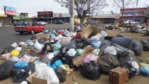 Basura se consume a Raúl Leoni 1 1544 3D