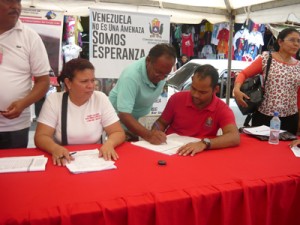 Comerciantes realizan jornada para recolección de firmas 1 1567 breve 1
