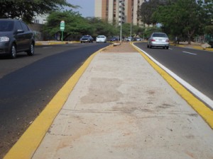 Reducción de aceras e islas en prolongación C-2 está casi lista 1 1575 2 e paragua