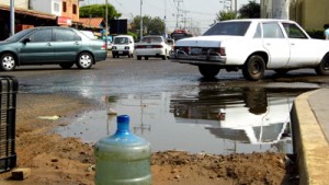 «Madre» bote de agua en los Plataneros 1 1591 4C