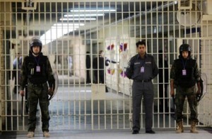 Motín en cárcel de Irak deja al menos 62 muertos 1 1602 17 BREVE 2 JM