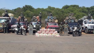 Incautan 7.700 litros de gasolina 1 1617 21 B