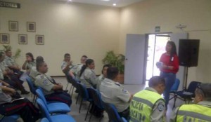 Polimaracaibo recibe taller sobre violencia de género 1 1622 BREVE 3