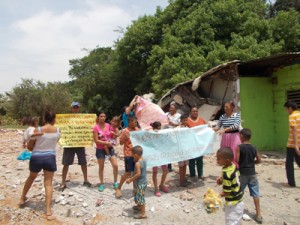 Comunidad Los Soler se niega al desalojo 1 1625 C