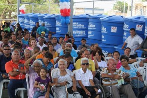 Alcaldía entregó 300 tanques de agua 1 1629 4b