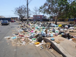 En Lomitas de San Fernando se encuentra la «marea de basura» 1 2EEEE