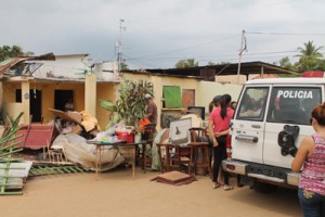 Vecinos desalojan inquilina en Santa Rosa 2 1768 4B