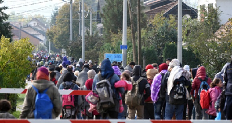 Eslovenia desbordada por miles de migrantes 1 18B JU