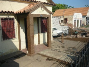 Casa inundada de aguas servidas fue recuperada en su totalidad 2 20B