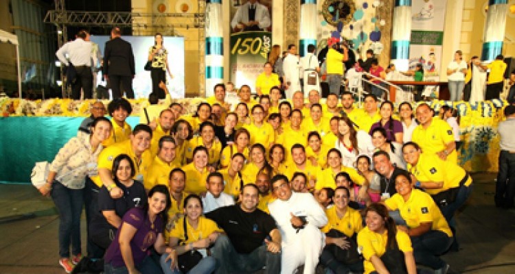 Grupo Santa Eduviges cumple tres años embelleciendo a la Chinita 1 4D