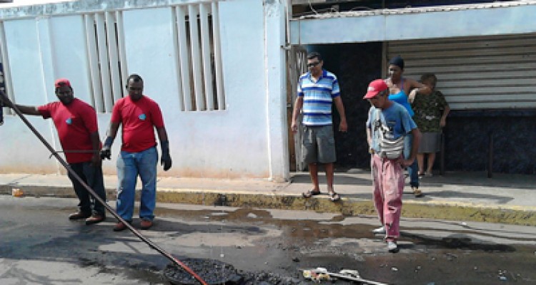 Hidrolago destapó colectores en San Rafael, San Miguel y Cuatricentenario 1 1776 2E