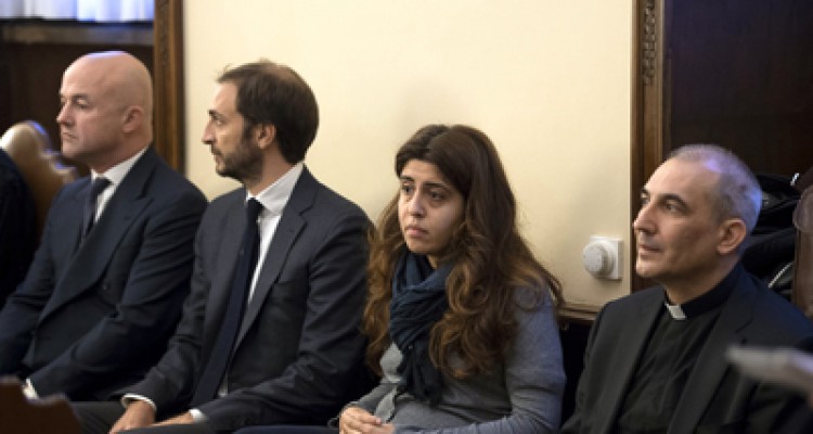 Vaticano abre juicio contra dos periodistas y un cura 1 1799 18C JU
