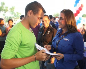 Eveling entregó tanques de agua y nomenclaturas 2 1809 2BBBB