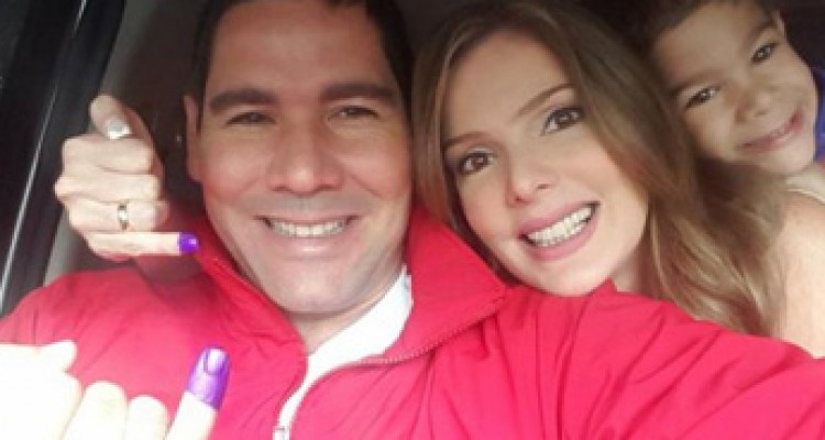 Farándula venezolana ejerció su derecho 1 1811 Winston y Marlene 01