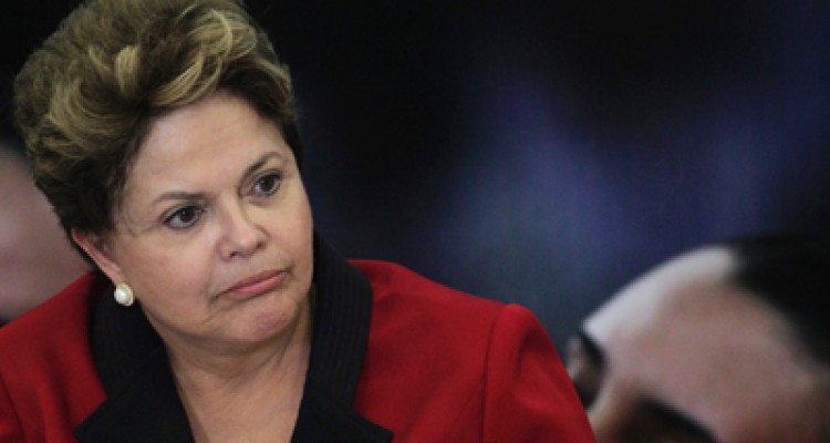 Convocan protestas para pedir destitución de Rousseff 1 1817 18C