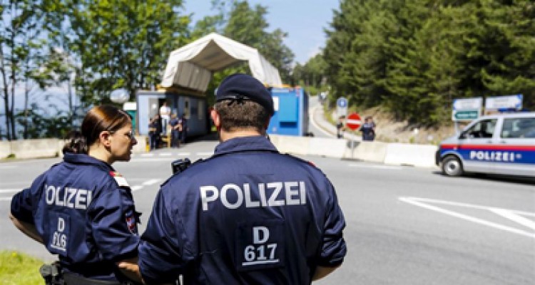 Dos detenidos en Austria por posible vínculo con París 1 1821 19C
