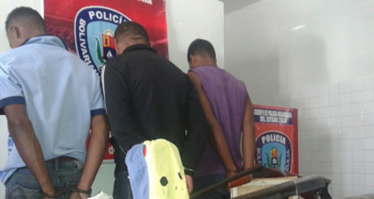 Polimaracaibo detuvo a dos presuntos «robacarros» 1 1821 23C
