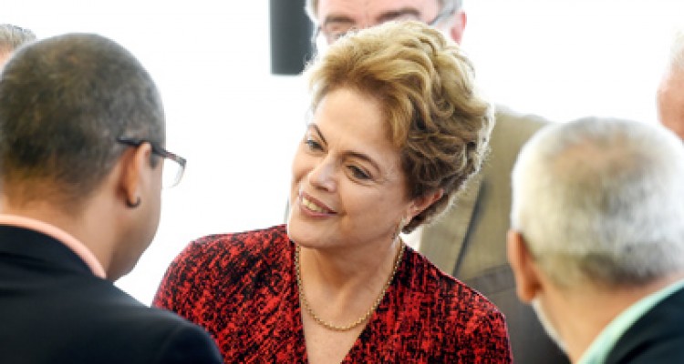 Brasil: Corte Suprema otorga triunfo a Rousseff 1 1822 18A