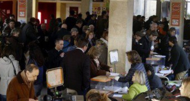 Partido Popular solo logra 122 de los 350 escaños 1 1825 18A 01