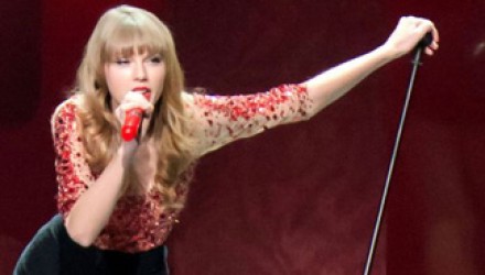 1872 silueta taylor swift 01