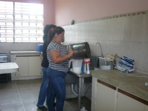 Programa de Alimentación Escolar está desnutrido 2 1890 3CCC