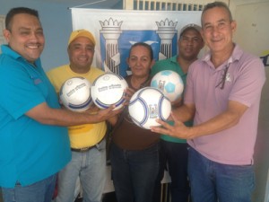 Promotores del Imdeprec reciben material deportivo 2 1931 2B