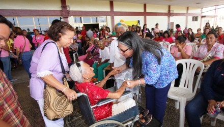 18 10 2016 EM Atencion Integral a 500 mujeres de Valmore Rodriguez 13