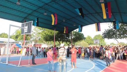 2 B 2 CORTESIA