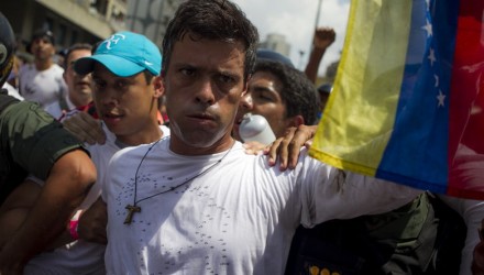 Leopoldo Lopez autoridades REUTERS EFE NACIMA20140218 0075 3
