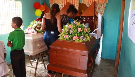 SUC 080117 VELORIO NIÑOS MUERTOS EN ACCIDENTE A CHINALEONG 3