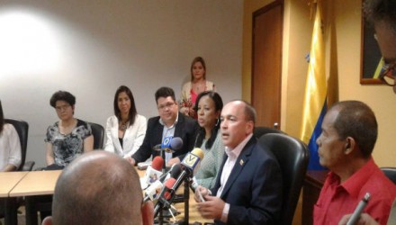 Ministro Torrealba en General Motors