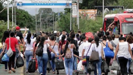 cruce frontera colombia 10jul2016 2