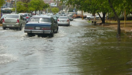 REG CHARCOS POR LA LLUVIA RAFAEL RIVAS 2