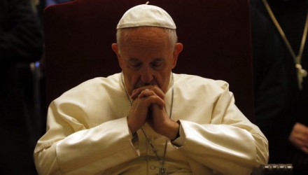 papa francisco 990x460