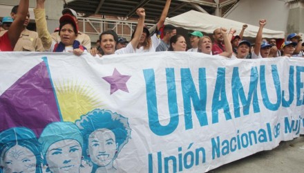 una mujer