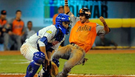 guilas y Navegantes