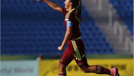 Deyna Castellano
