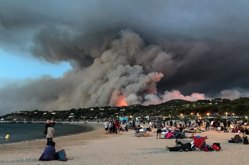 Evacuadas más de 10.000 personas por incendios en el sur de Francia ...