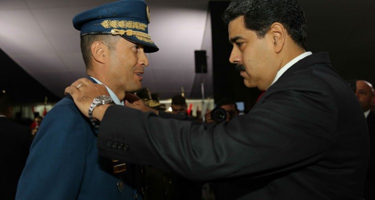 Presidente Maduro en acto de ascensos militares