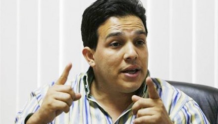 WILMER AZUAJE