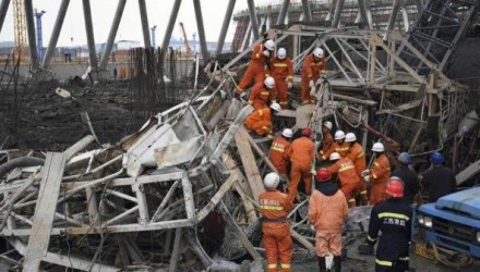 victor gill venezuela siete muertos tras derrumbe de gr a en china.jpg 1718483347