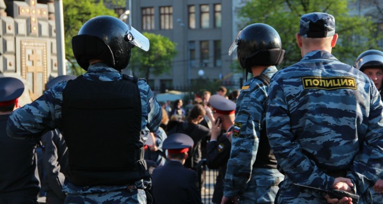 la policia de moscu detuvo el grupo internacional de los estofadores financieros.jpg 214344042