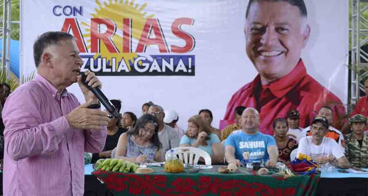 Arias Cárdenas recibe apoyo del SAHUM para la reelección 1 Gobernador Arias Cárdenas junto a su equipo