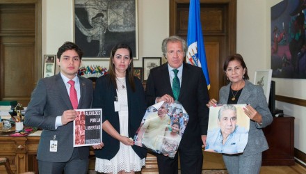 almagro con familiares de alfredo ramos.jpg 554688467