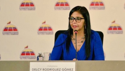 delcy portada.jpg 1247769435
