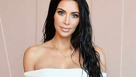 rs 600x600 170621094335 600.kim kardashian.cm .62117