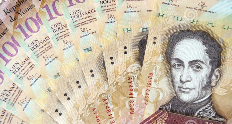 billete de banco venezolano de bolivares aislado en el fondo blanco 66793998 e1481553467994