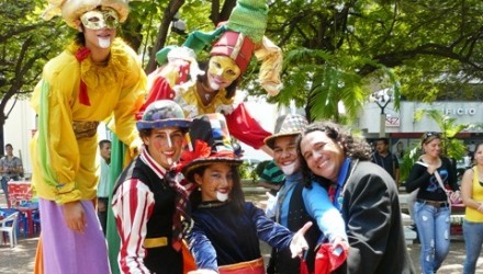 Escuela de Teatro y Circo