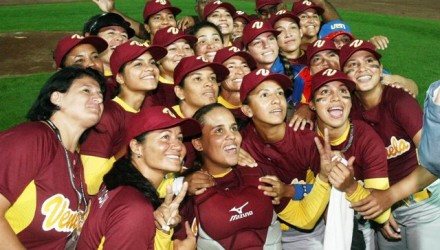 BEISBOL FEMENINO