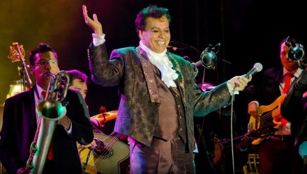 juan gabriel foto vreonika moreno